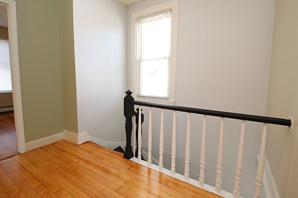 601 Lincoln Avenue Saugus — Photo 18 of 42