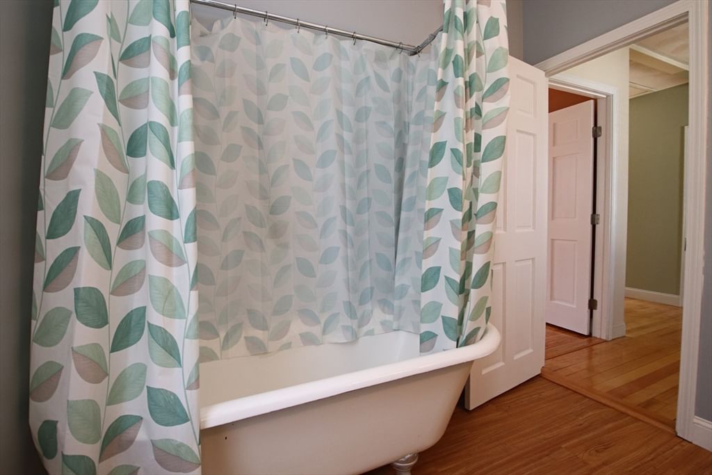 601 Lincoln Avenue Saugus — Photo 31 of 42