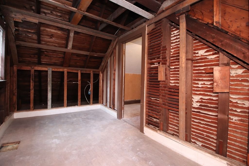 601 Lincoln Avenue Saugus — Photo 37 of 42
