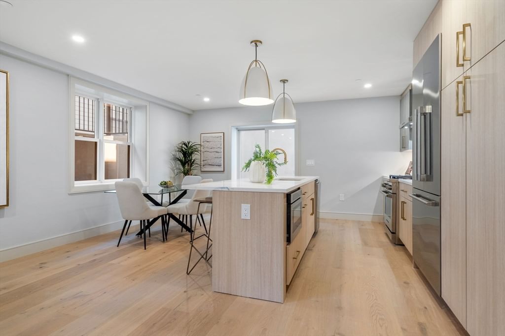 37 Pearl Street #4 Boston — Photo 11 of 18