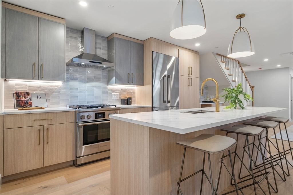 37 Pearl Street #4 Boston — Photo 14 of 18