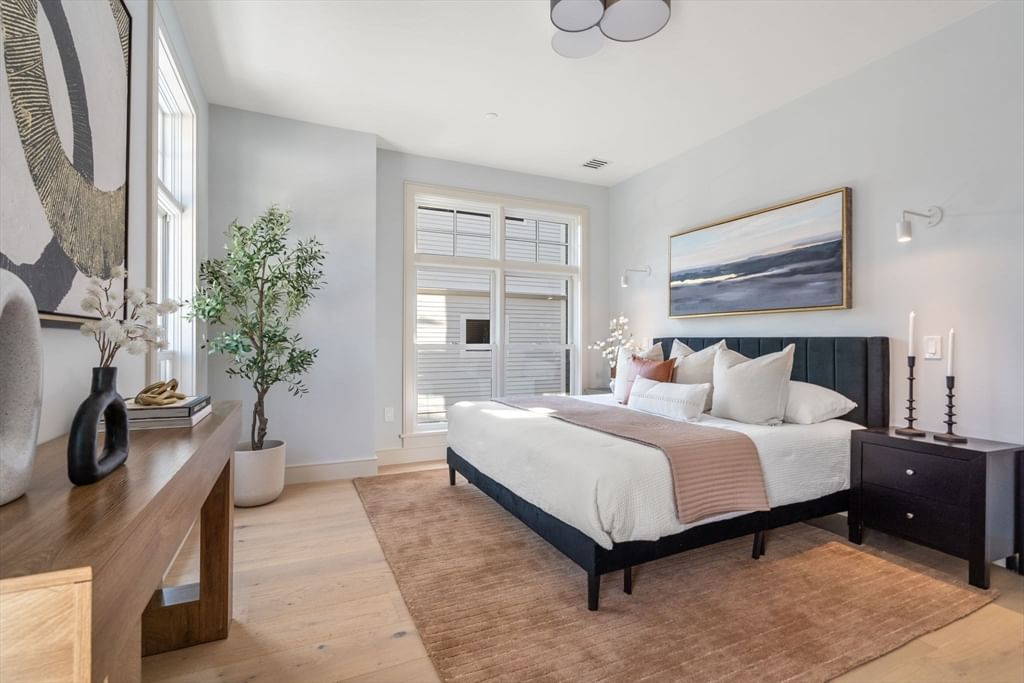 37 Pearl Street #4 Boston — Photo 2 of 18