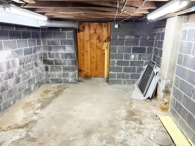 11 Maple Avenue Northampton — Photo 32 of 36