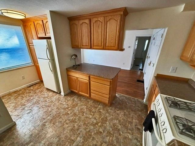 11 Maple Avenue Northampton — Photo 8 of 36