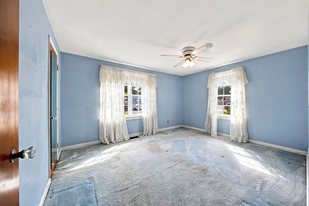 6 Evans Road Stoneham — Photo 16 of 18