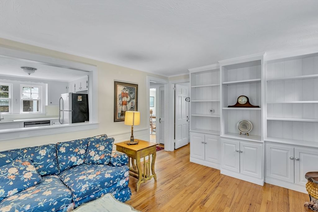 112 Osterville West Barnstable Rd Barnstable — Photo 13 of 30