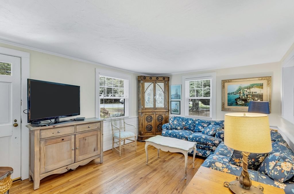 112 Osterville West Barnstable Rd Barnstable — Photo 14 of 30