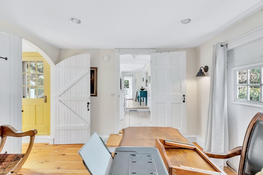 112 Osterville West Barnstable Rd Barnstable — Photo 19 of 30