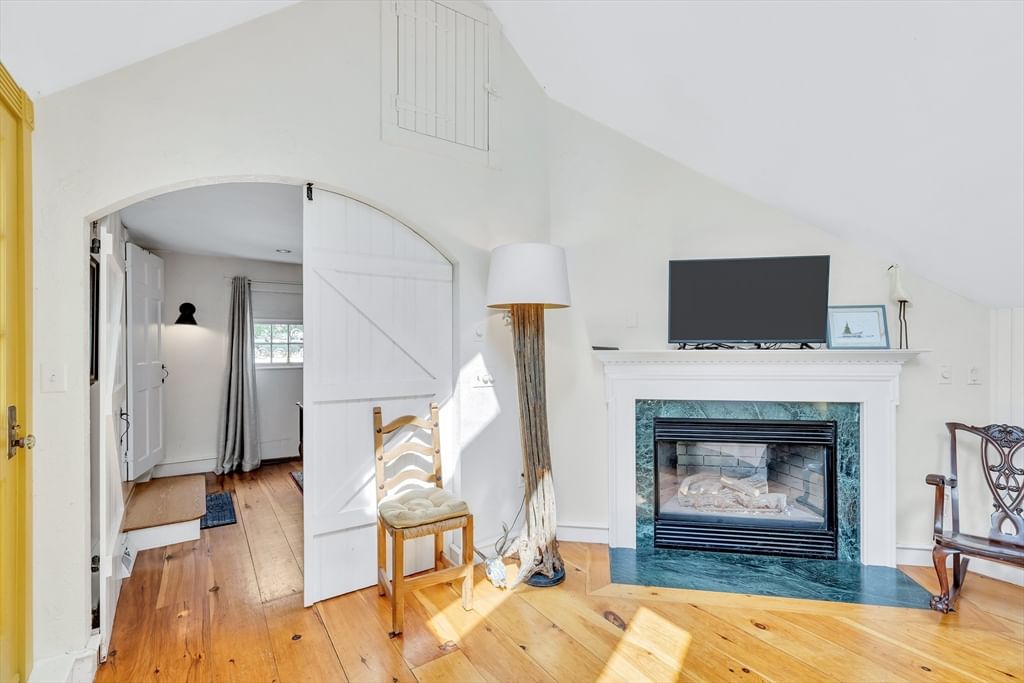 112 Osterville West Barnstable Rd Barnstable — Photo 21 of 30