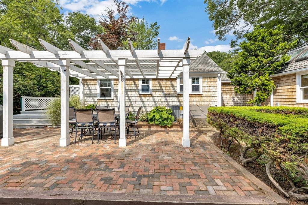 112 Osterville West Barnstable Rd Barnstable — Photo 25 of 30