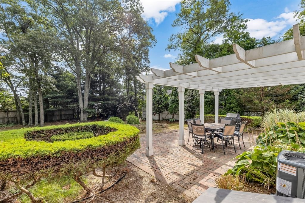 112 Osterville West Barnstable Rd Barnstable — Photo 26 of 30