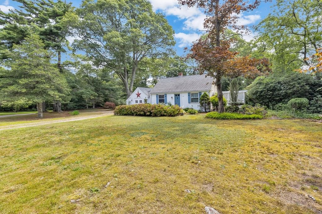 112 Osterville West Barnstable Rd Barnstable — Photo 4 of 30