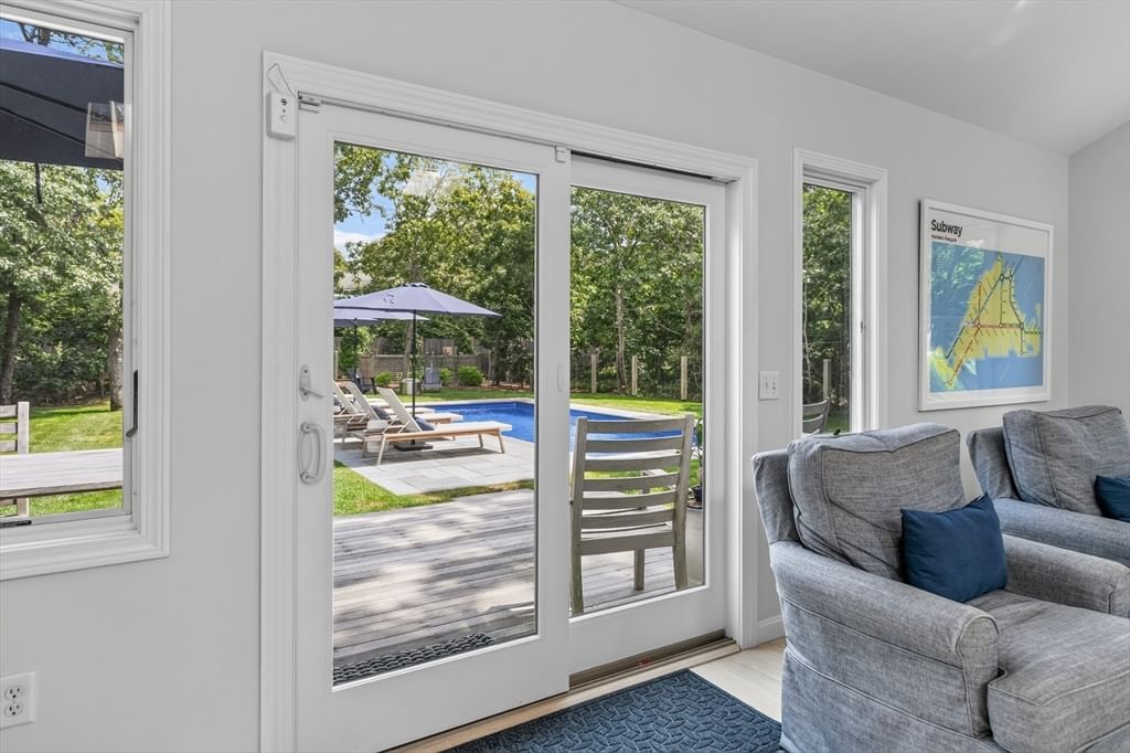 21 Vickers Street Edgartown — Photo 19 of 42