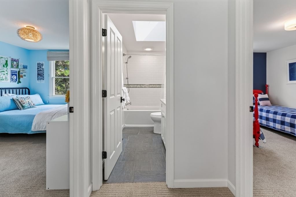 21 Vickers Street Edgartown — Photo 29 of 42