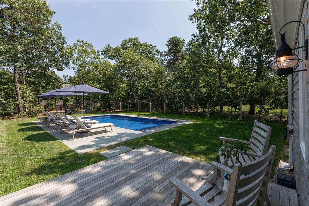 21 Vickers Street Edgartown — Photo 8 of 42