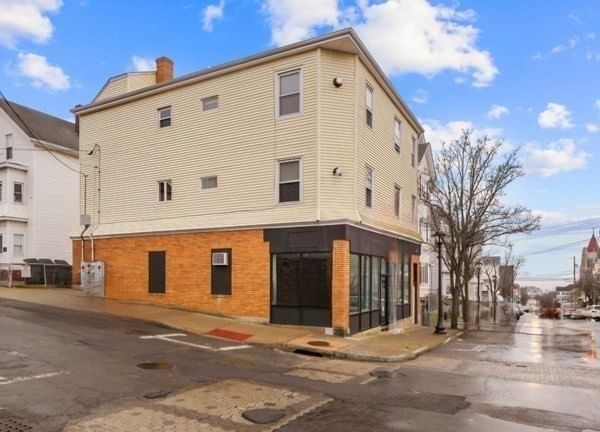 337 Columbia Street #2R Fall River — Photo 2 of 7