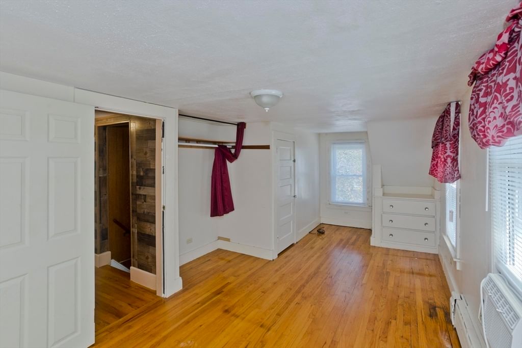 86 Laurence Springfield — Photo 22 of 42