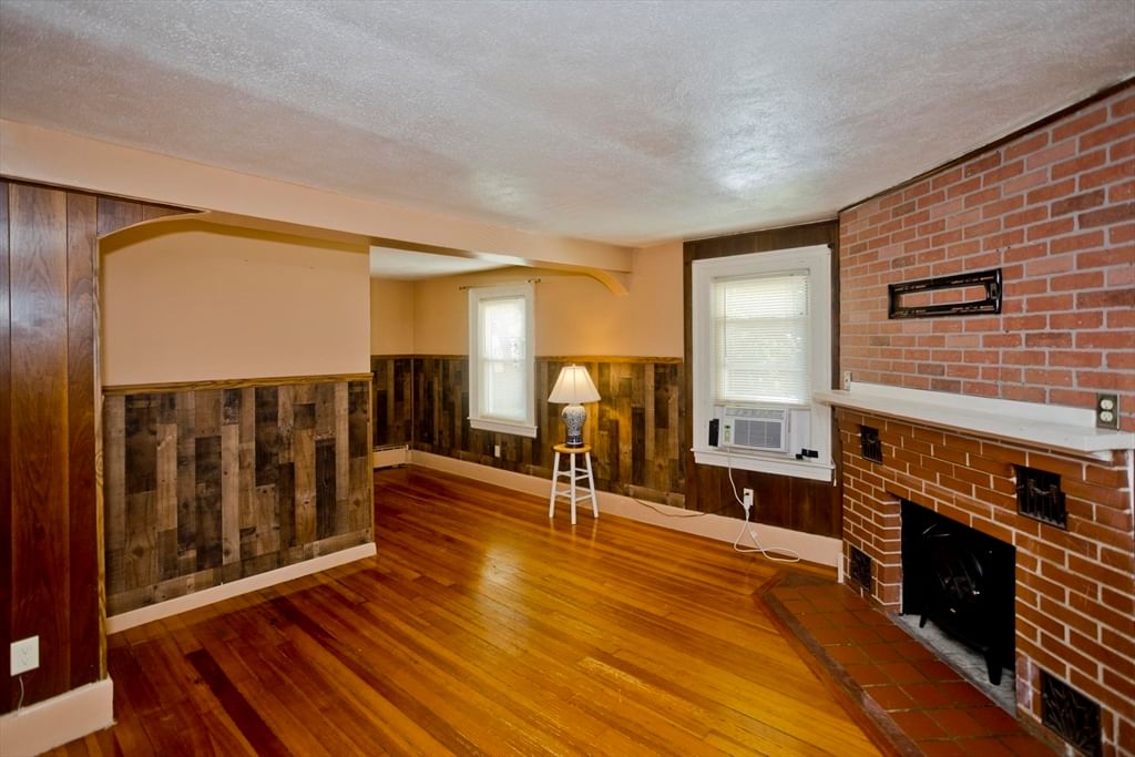 86 Laurence Springfield — Photo 6 of 42