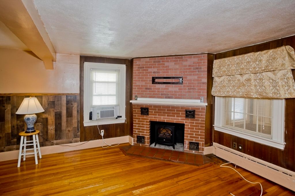 86 Laurence Springfield — Photo 7 of 42