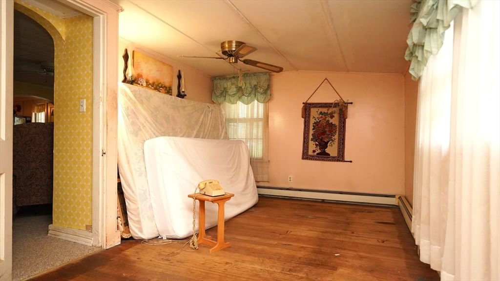 351 Towne St North Attleboro — Photo 16 of 28