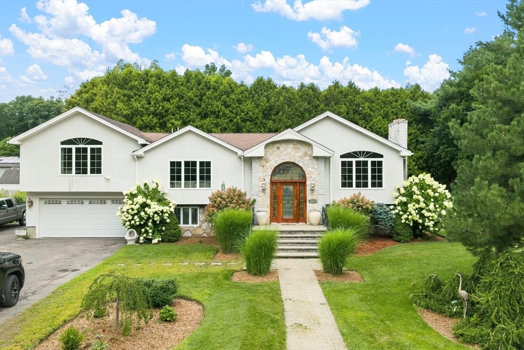 1298 Rebecca Rd Dighton — Photo 1 of 40