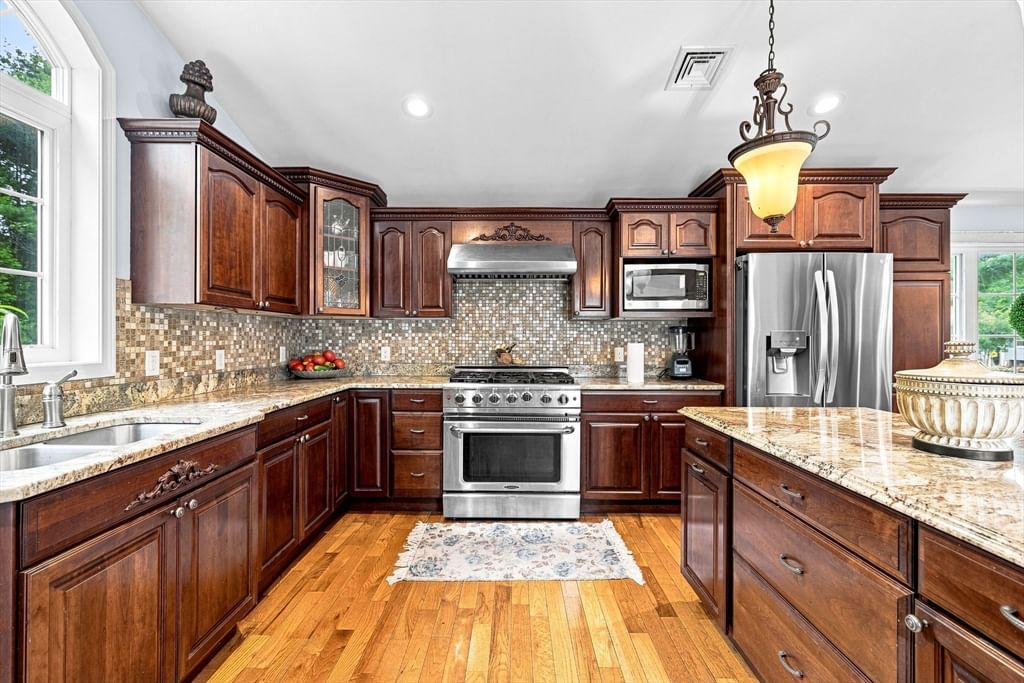 1298 Rebecca Rd Dighton — Photo 15 of 40