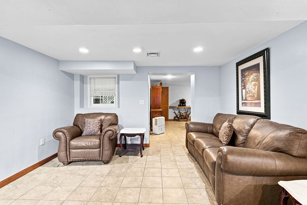 1298 Rebecca Rd Dighton — Photo 31 of 40