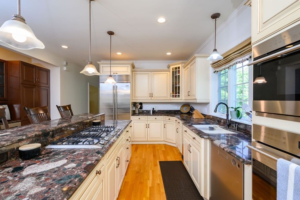36 Stone Meadow Ln Hanover — Photo 11 of 42