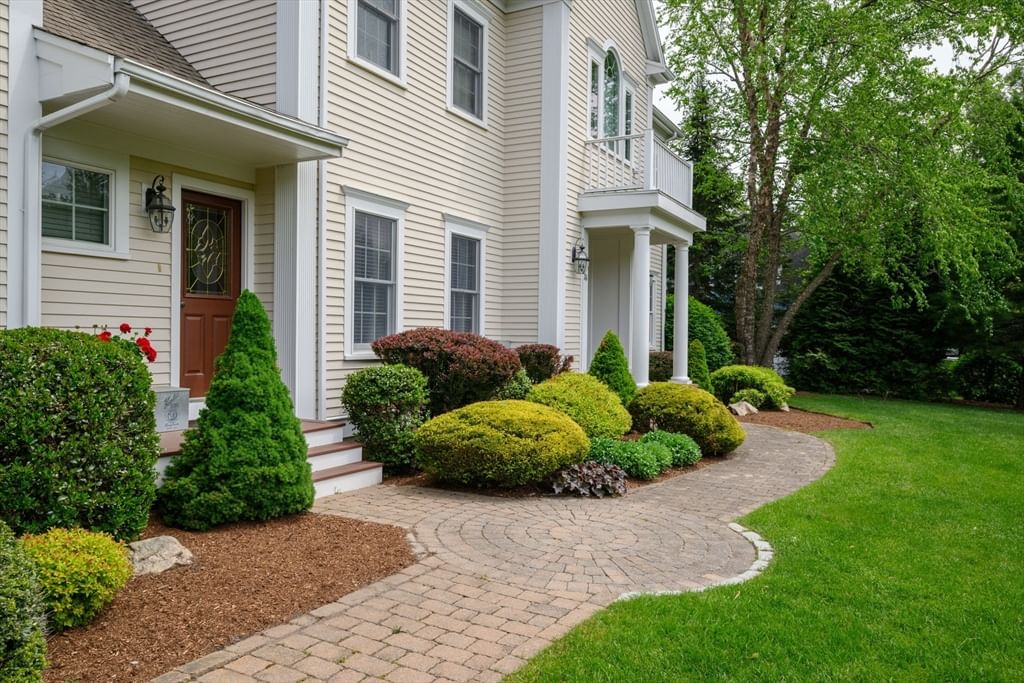 36 Stone Meadow Ln Hanover — Photo 4 of 42