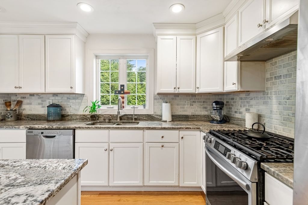 380 N Wheaton Ave Seekonk — Photo 18 of 42