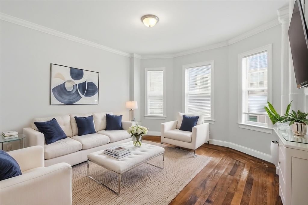 71 Walnut Park Boston — Photo 2 of 23