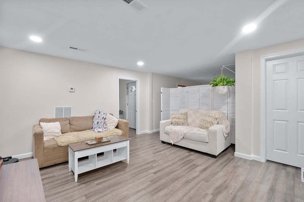 88 Ashburnham St Fitchburg — Photo 11 of 21