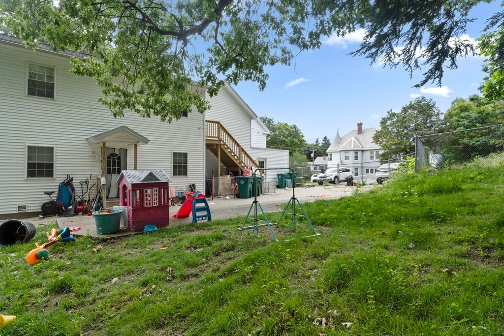 88 Ashburnham St Fitchburg — Photo 5 of 21
