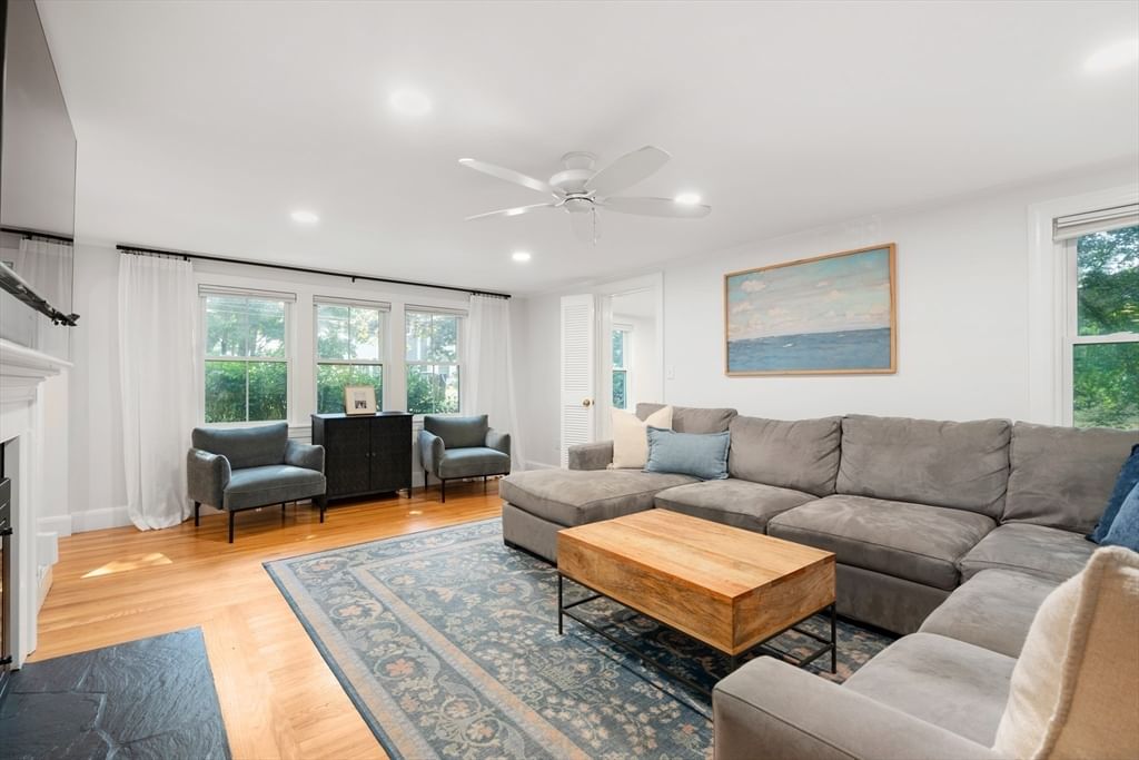 14 Fuller Brook Ave Needham — Photo 6 of 32