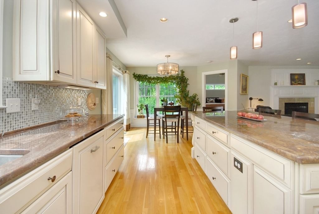 8 Barton Rd Harvard — Photo 7 of 24