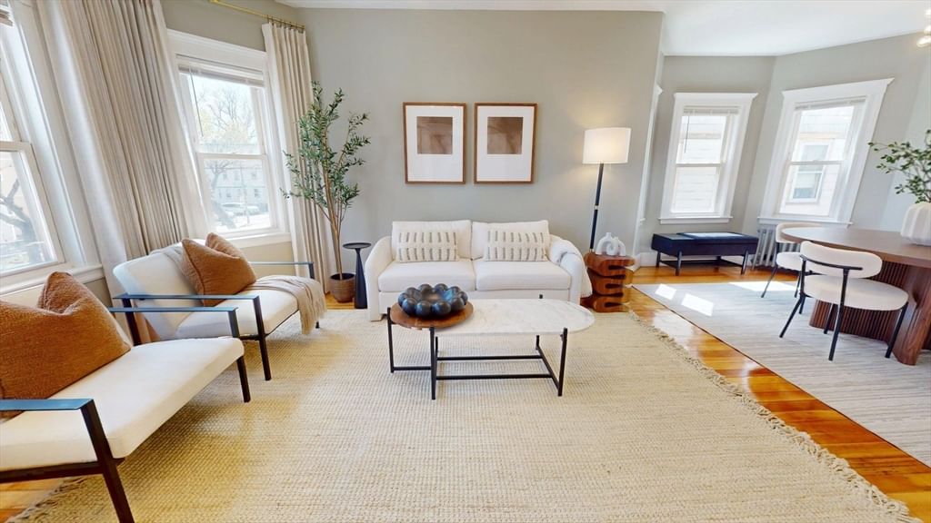 3943 Washington St Boston — Photo 2 of 30