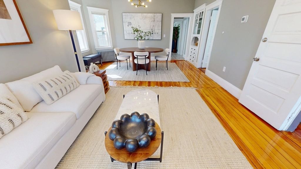 3943 Washington St Boston — Photo 3 of 30