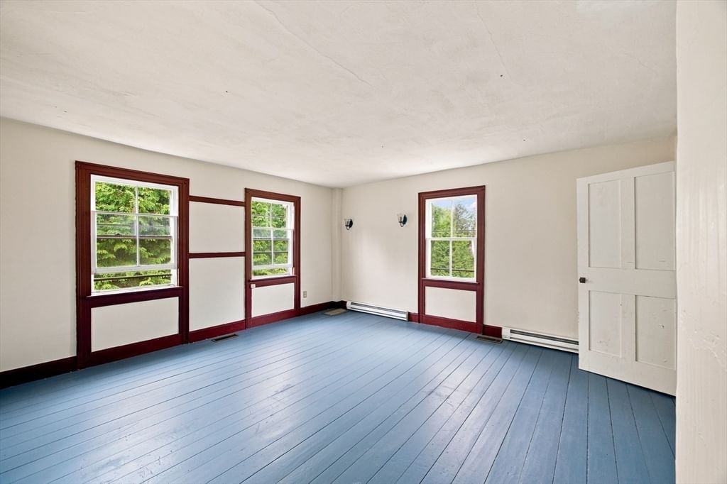 158 Skyline Trl Middlefield — Photo 18 of 40