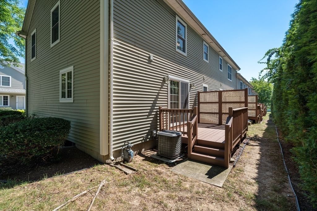 19 Gerard Lane #19 Chicopee — Photo 24 of 31
