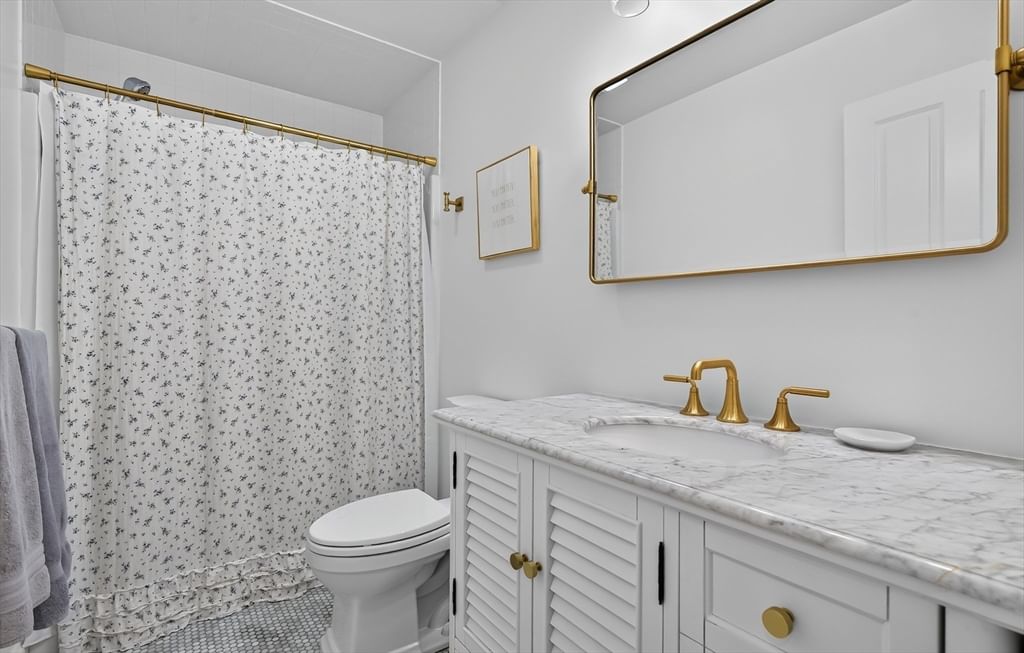 114 Fox Run Rd Bolton — Photo 32 of 42