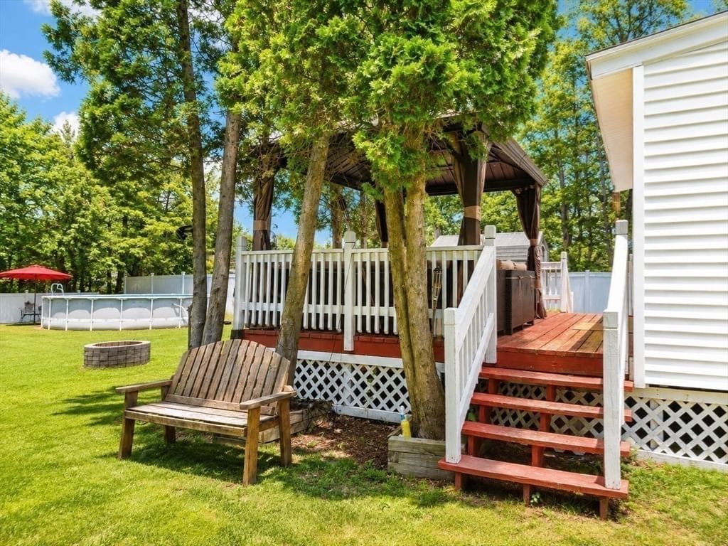 56 Kirby Ave Lunenburg — Photo 29 of 41