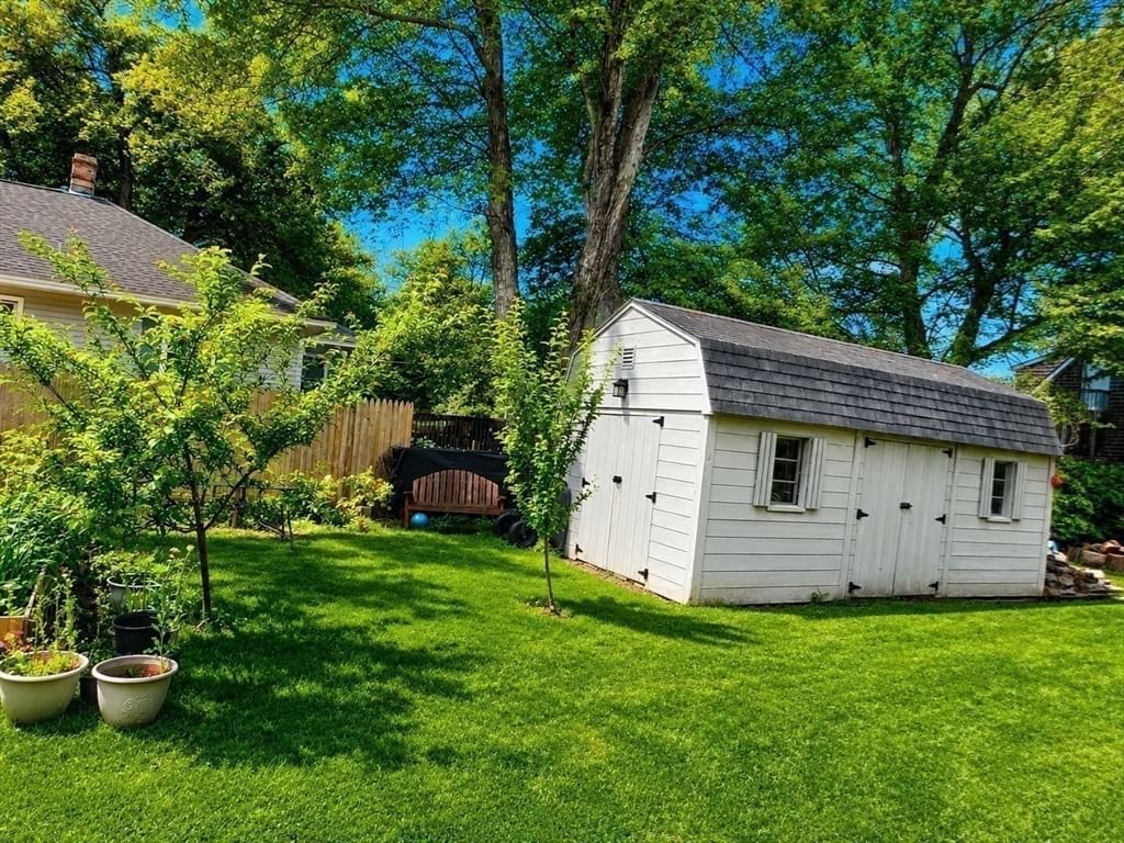 56 Kirby Ave Lunenburg — Photo 38 of 41