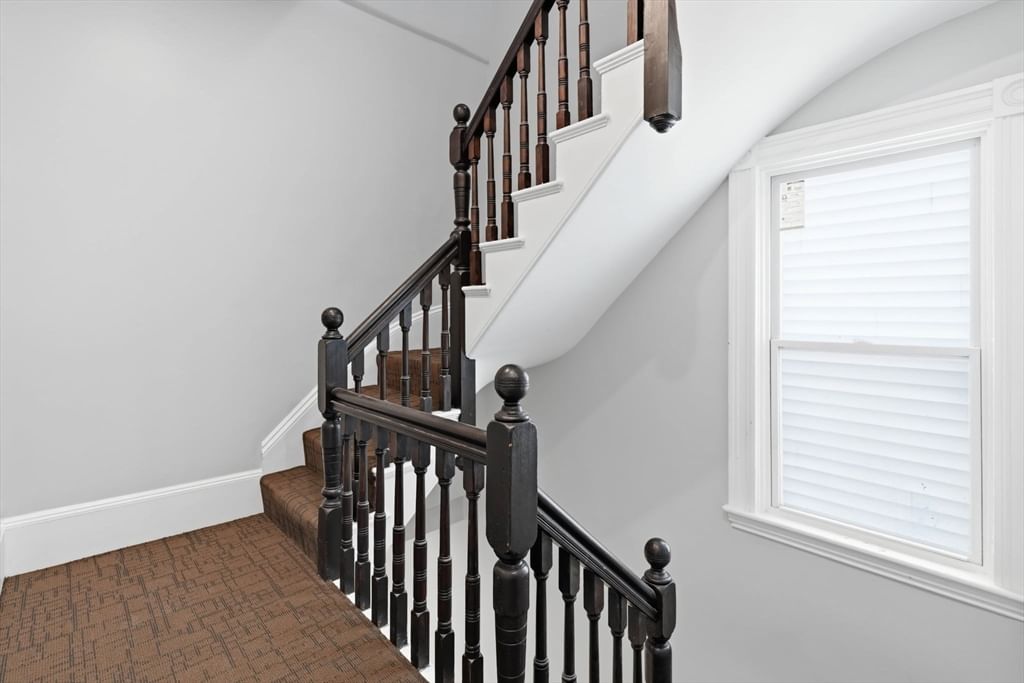 487-489 Sumner Street Boston — Photo 31 of 40