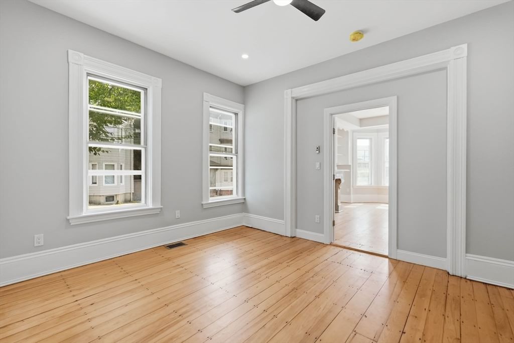 487-489 Sumner Street Boston — Photo 6 of 40