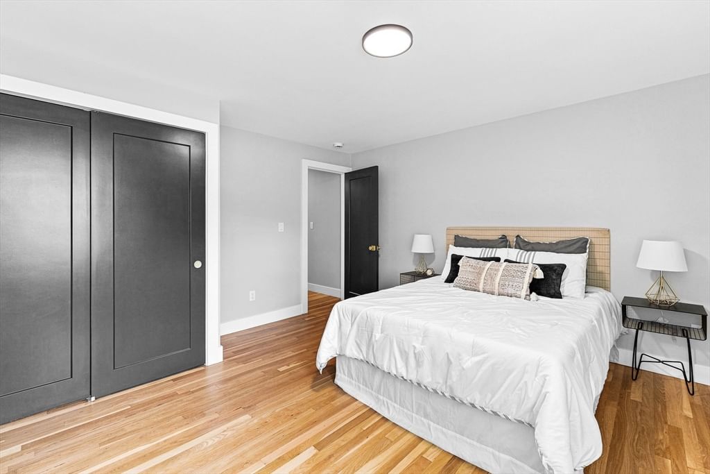 21 Hilltop Rd Dartmouth — Photo 19 of 24