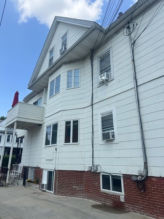 53 Rogers Ave. #2 Somerville — Photo 5 of 10