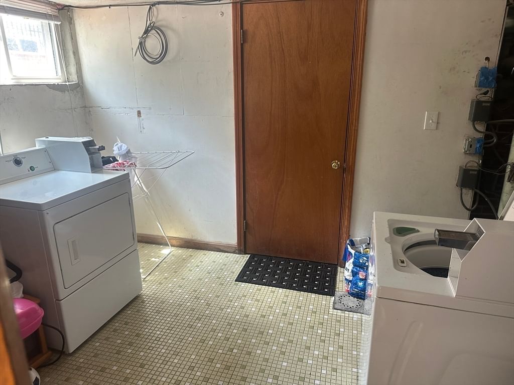 53 Rogers Ave. #2 Somerville — Photo 9 of 10