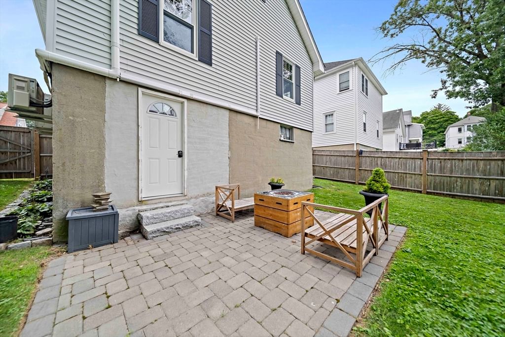 18 Thurlow St Boston — Photo 26 of 28