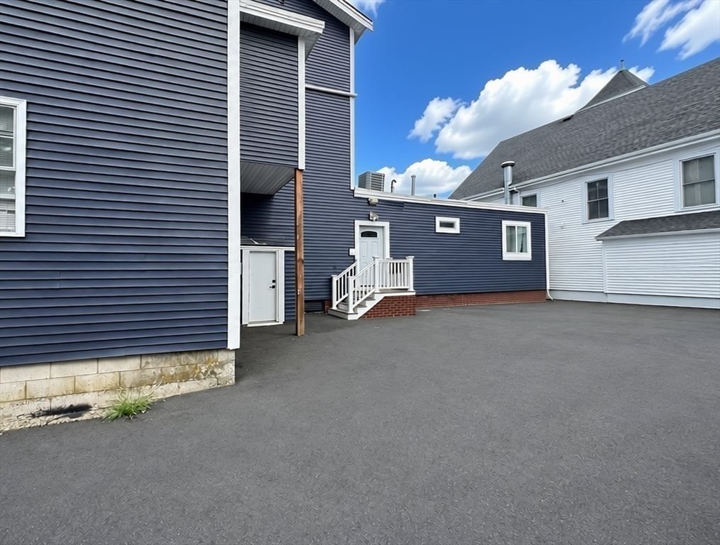 90 Essex St Lynn — Photo 8 of 16