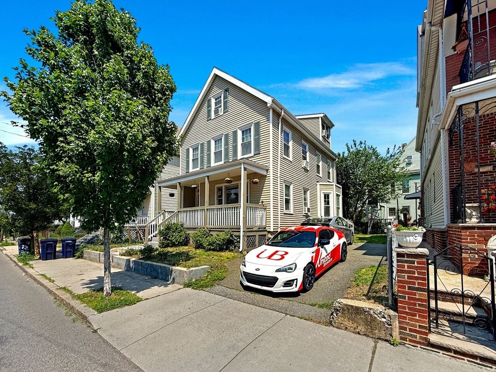 76 Baldwin Ave Everett — Photo 2 of 41